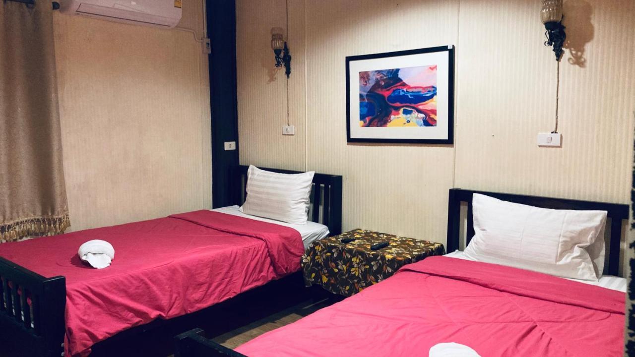 Noom Guesthouse Lop Buri Eksteriør billede