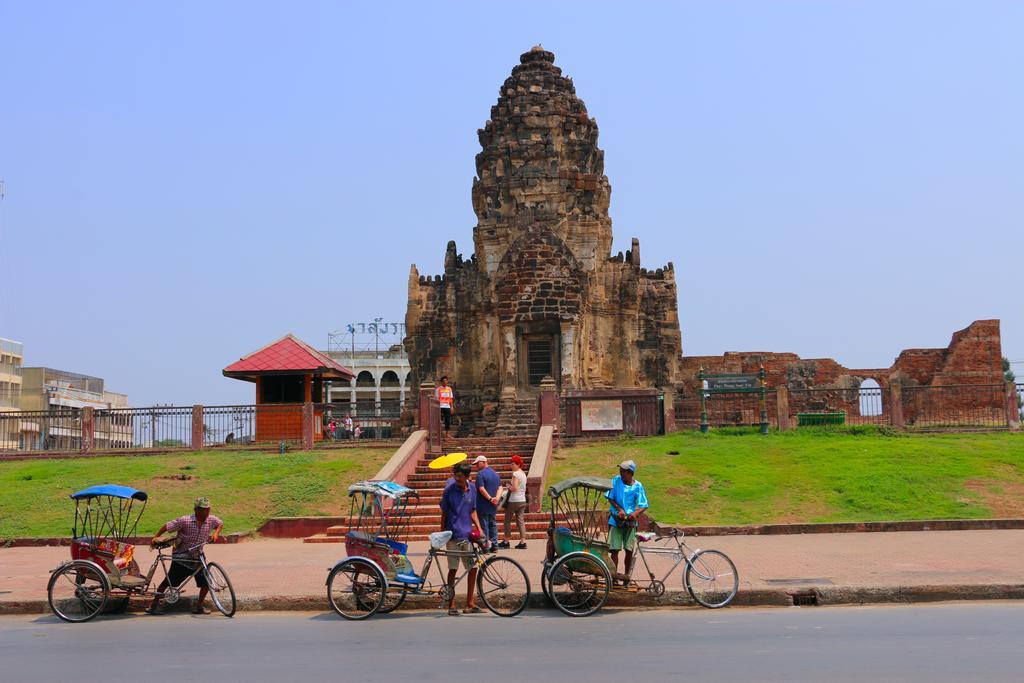 Noom Guesthouse Lop Buri Eksteriør billede